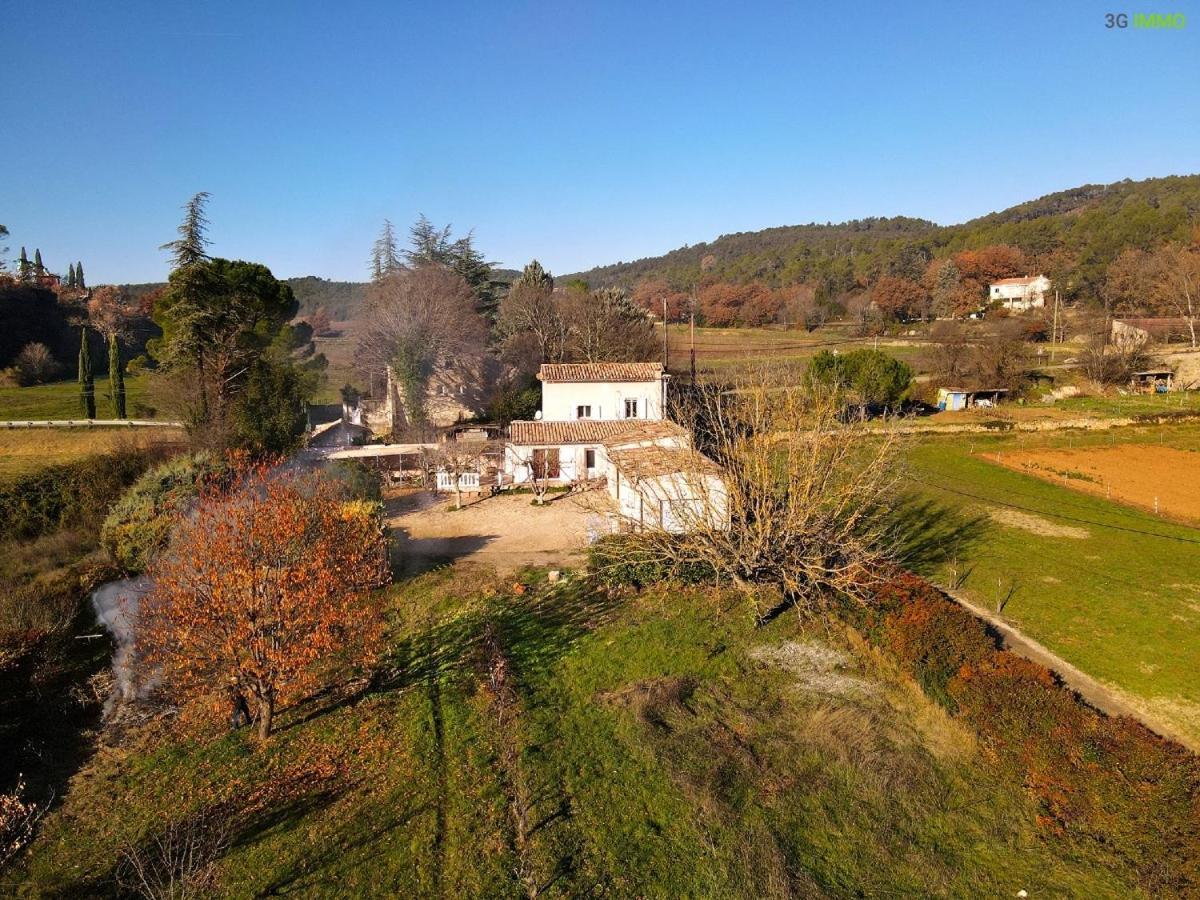 Au Nid De Mes Anges Bed & Breakfast Entrecasteaux Exterior photo